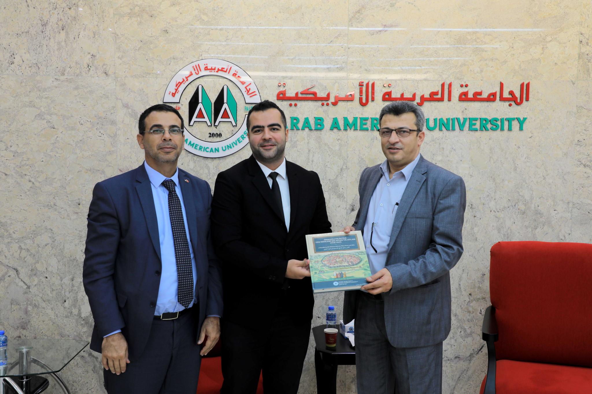 الجامعة العربية الامريكية تستقبل الملحق الثقافي التركي