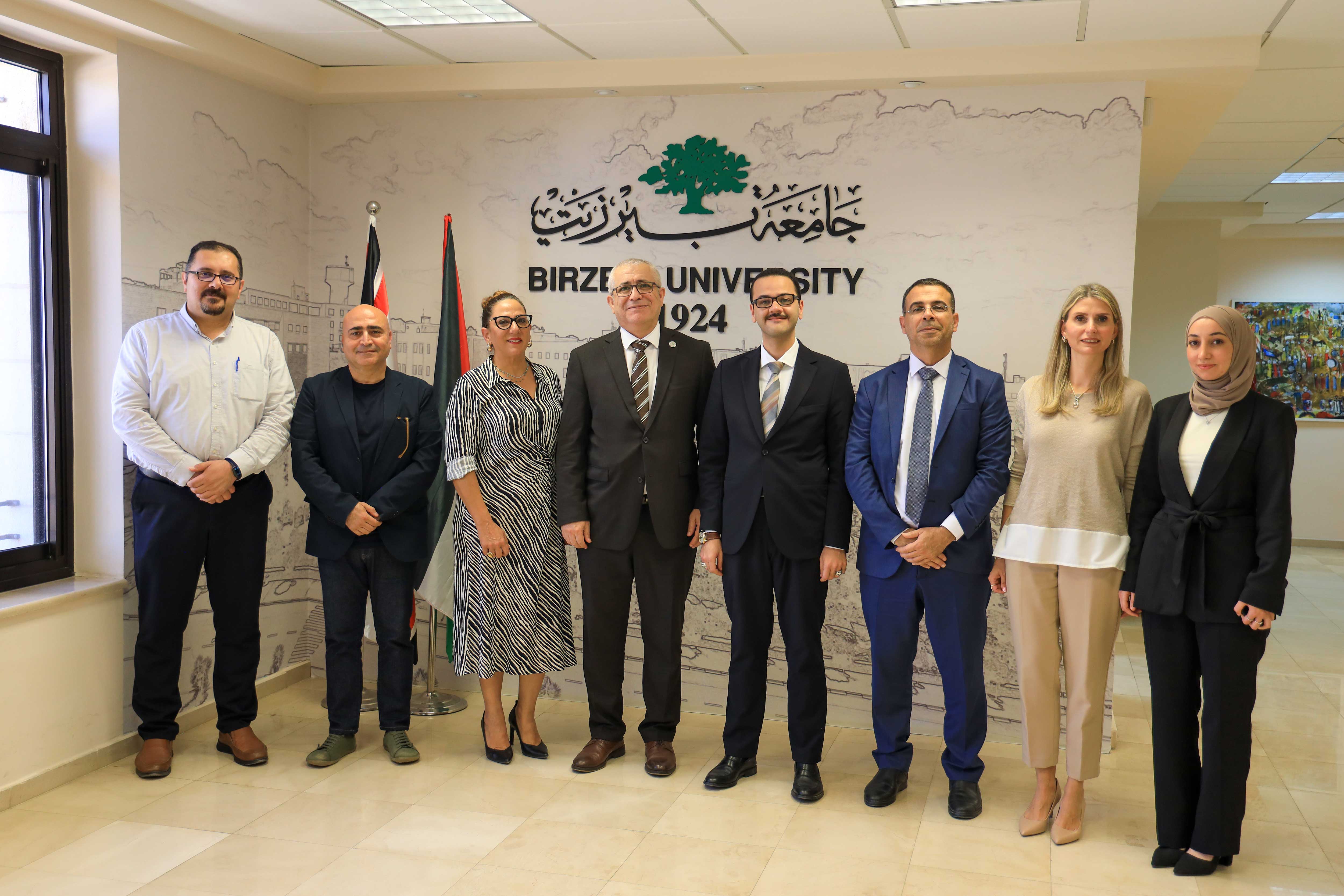جامعة بيرزيت توقّع اتفاقية تعاون ثقافي مع المركز الثقافي التركي
