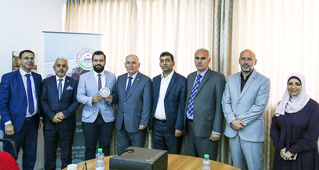 جامعة الخليل تستقبل الملحق الثقافي التركي